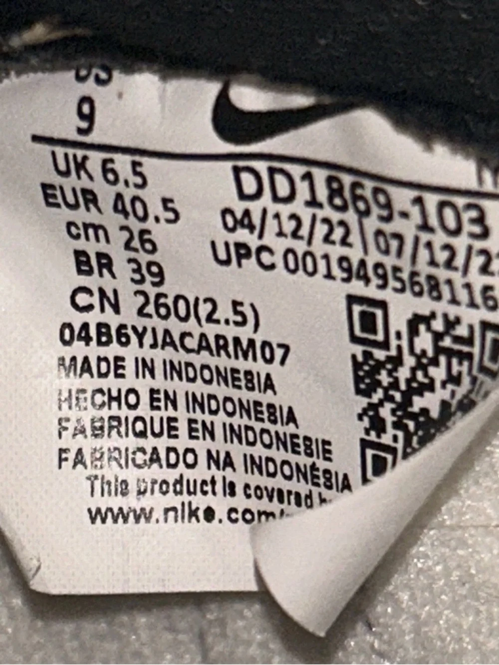 Nike Dunk High “Panda” Women’s 9 – Black/White Sneakers DD1869-103